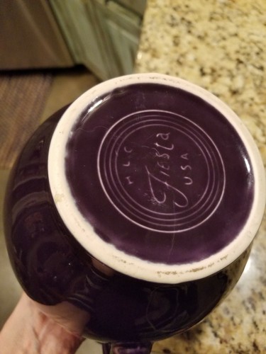 Vintage FIESTA Purple glaze CARAFE JUG PITCHER 60 oz   ~ Fiestaware USA
