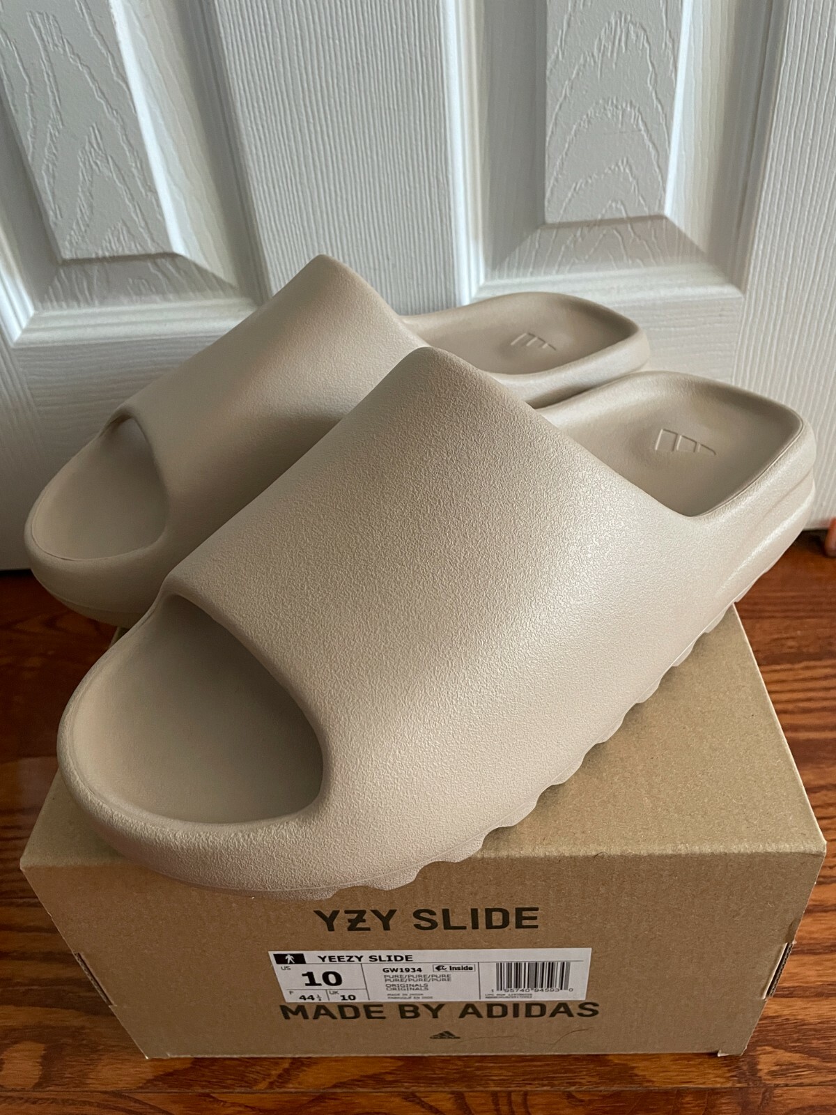 khaki yeezy slides