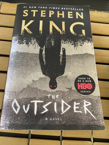 【中古】 OUTSIDER,THE(A)/SCRIBNER BOOKS (USA)/STEPHEN KING il_1080xN.3396325590_sp7g.jpg