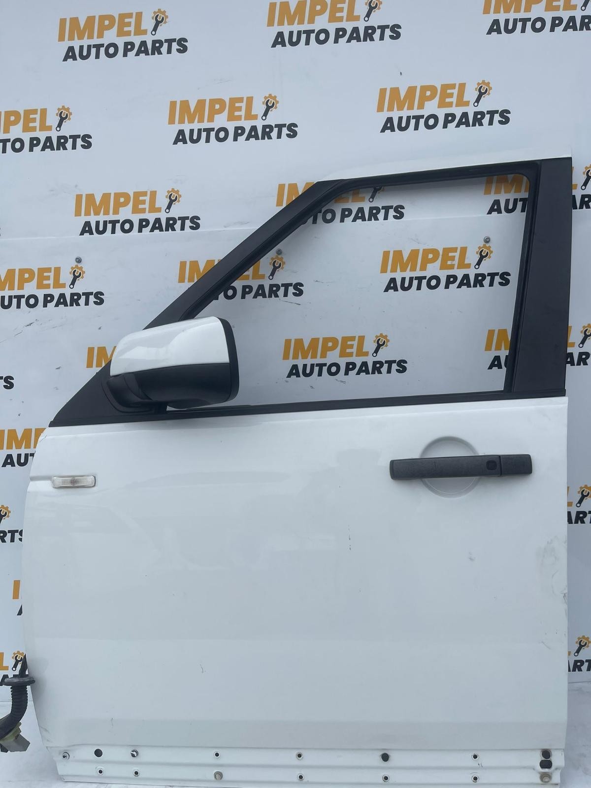 LANDROVER DISCOVERY L319 10/2009-12/2016 LEFT FRONT DOOR NON-CENTRE MOULD TYPE 2012 Unknown DISCOVERY