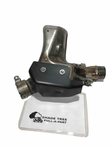 じゅん Kawasaki Ninja ZX6R ZX600R Exhaust Chamber OEM P/N 49062