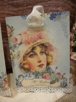 Hanging / Gift Tags Beautiful Shabby Vintage Women with Lace and Fabric Rose (4)