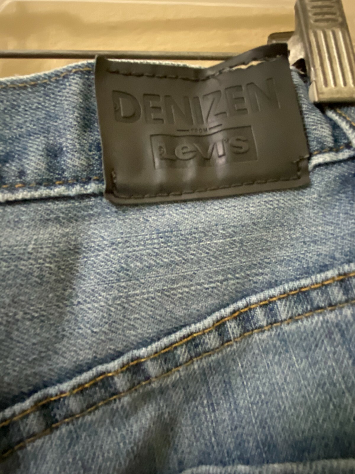 Levi's Denizen 218 Slim Straight Fit 