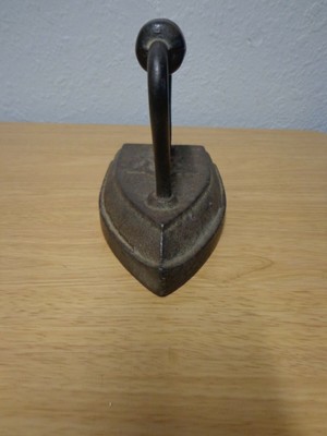 Vtg Geneva Illinois Cast Iron Sad Iron 5 point star w #6 - Door Stop - decor