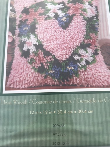 Caron Heart Love Wreath 12