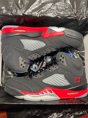 Size 9.5 - Jordan 5 Retro Top 3 Black 2020 (Untouched/Dead Stock)