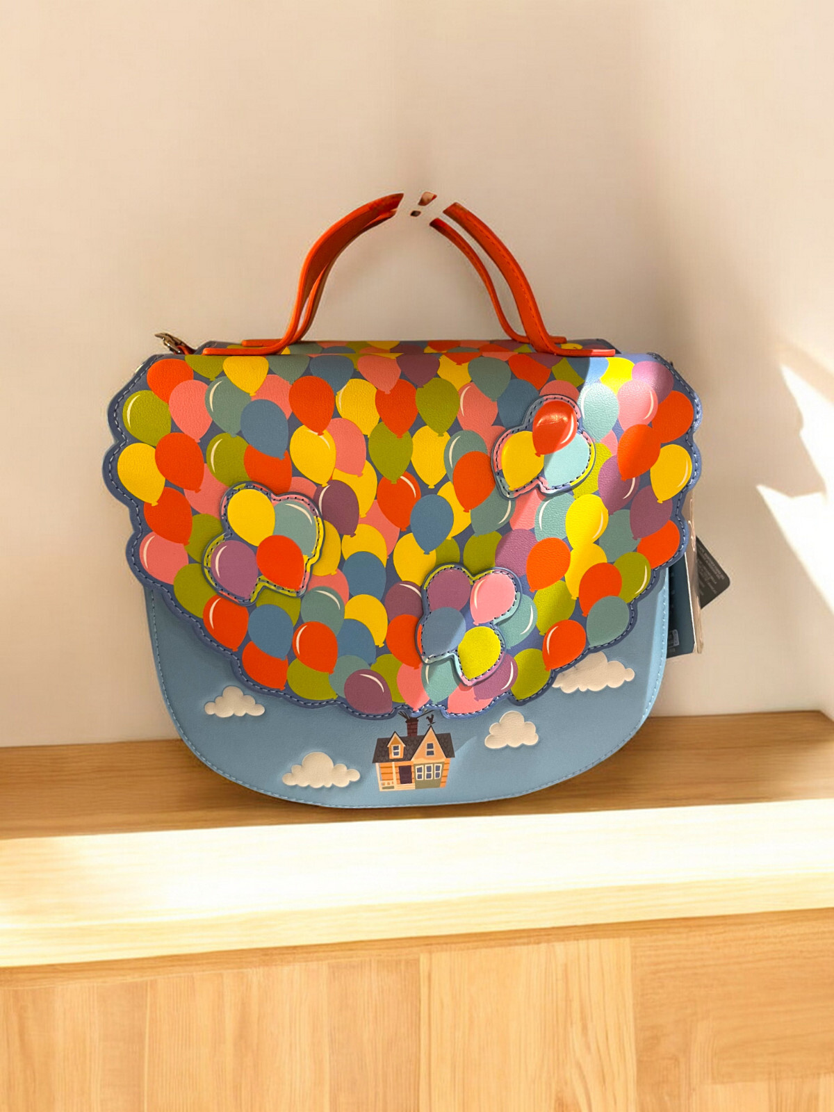 Loungefly ディズニー　パークフード柄　海外　限定 Disneyland Paris exclusive - UP! crossbody Loungefly - NWT