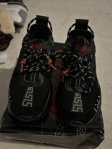 【23AW NEW】VERSACE_men/ Chain Reaction Caged スニーカー/2色 23AW NEW】VERSACE_men/ Chain Reaction Caged スニーカー/2色