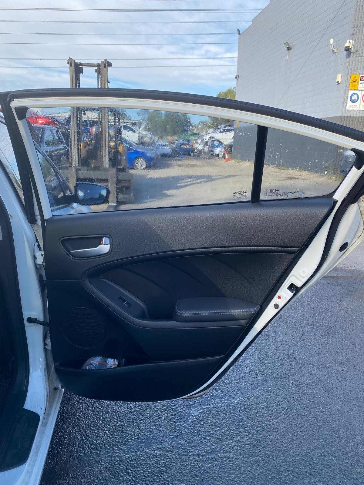 2017 Kia Cerato YD 03/2016-05/2018 INSTRUMENT CLUSTER S/S PREMIUM/SPORT/Si AUTO T/M image 3