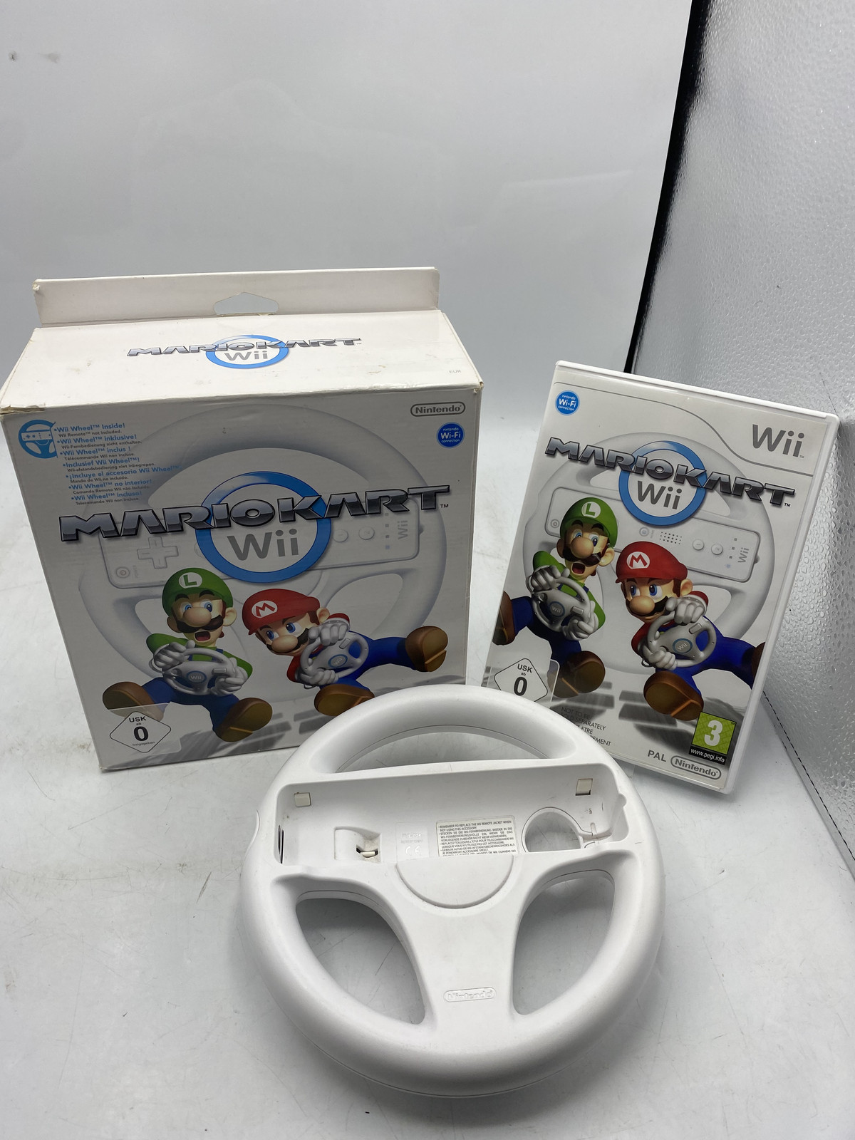 MARIO KART Wii WITH STEERING WHEEL FOR NINTENDO Wii {FAST SHIPPING}