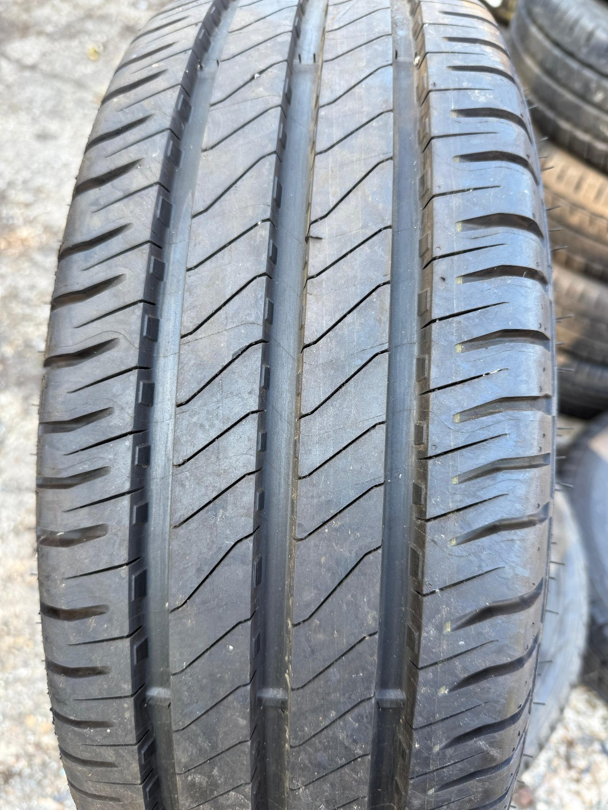 New 215 65 16C Michelin, Agilis 3, 106/104T, x1 Single Tyre (F1_tyres) YD170