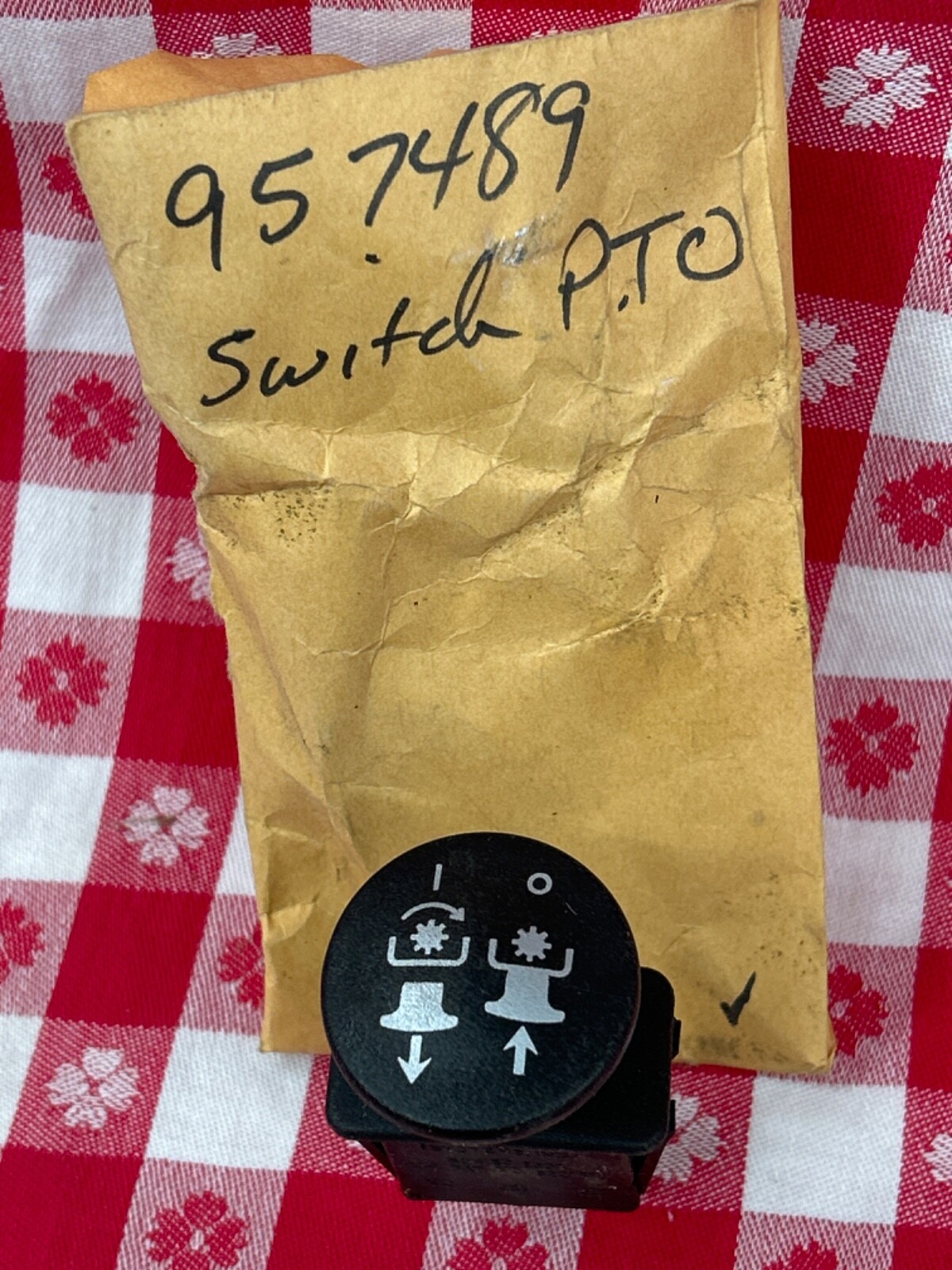 ととと Amazon.com: SureFit PTO Switch Replacement for Toro 95-7489