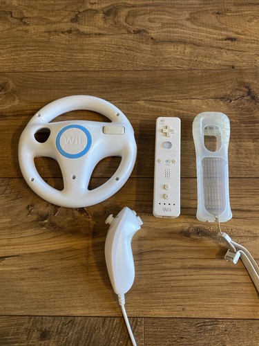 Nintendo Wii Remote Controller W/Nunchuck & Mario Kart Wheel