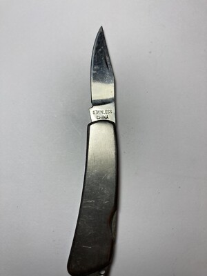 Sharp stainless steel pocket knife made in China it is used