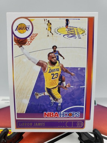 2021-2022 Panini NBA Hoops Basketball #136 Lebron James Card