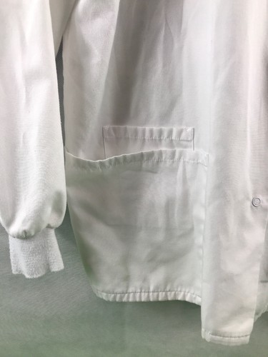 Cherokee Scrubs Medical Nursing Lab Coat Medium  Long Sleeves Free Shipping