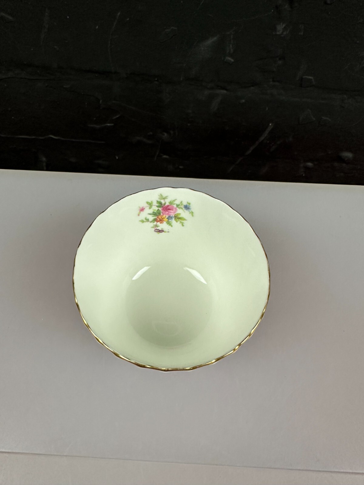 Minton Marlow Open Fluted Sugar Bowl 10 cm x 6.8 cm Globe Stamp