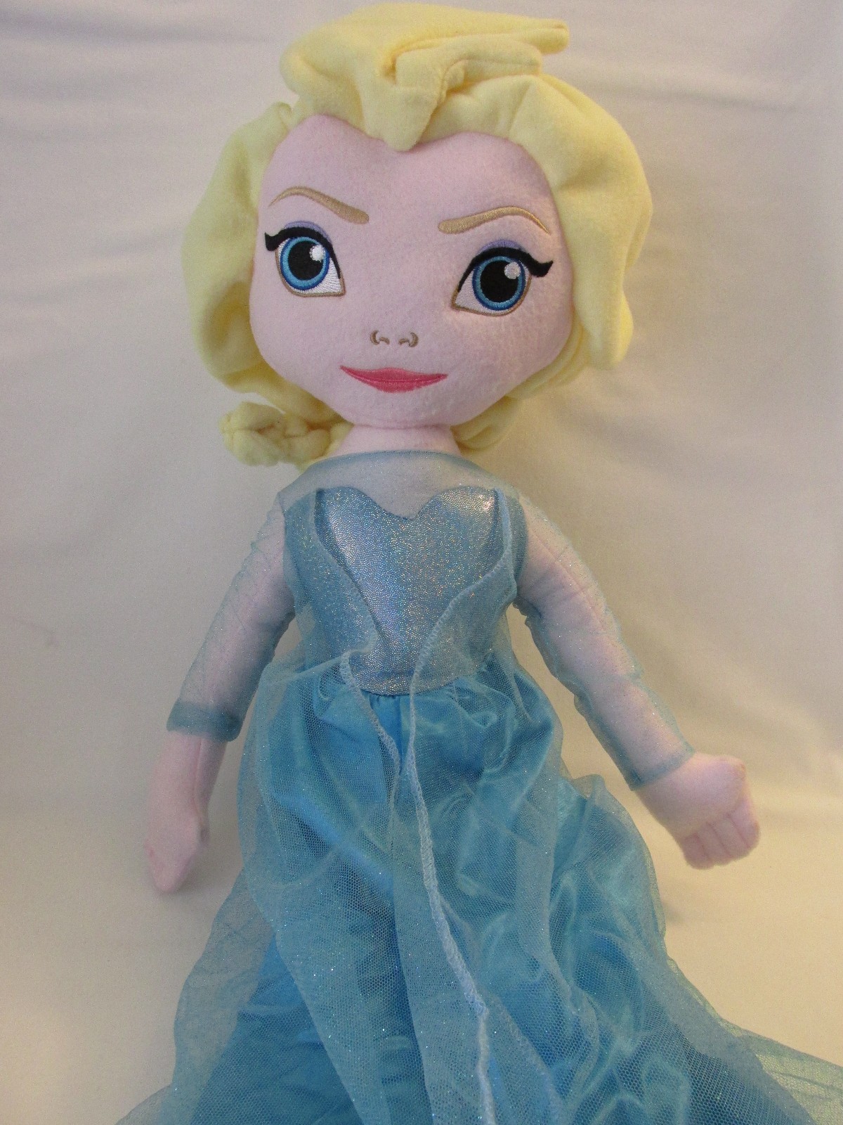 Avon Disney Frozen singing Elsa Cuddle Pillow NEW Doll