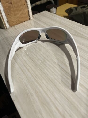 Oakley Pit Bull Polarized Sunglasses OO9161-07 Matte White Oakley Pit Bull Polarized Sunglasses OO9161-07 Matte White