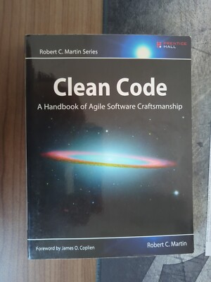Clean Code : A Handbook of Agile Software Craftsmanship Paperback
