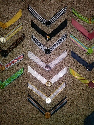 Lindsay Phillips Switchflops straps Medium 17 Pair Lot