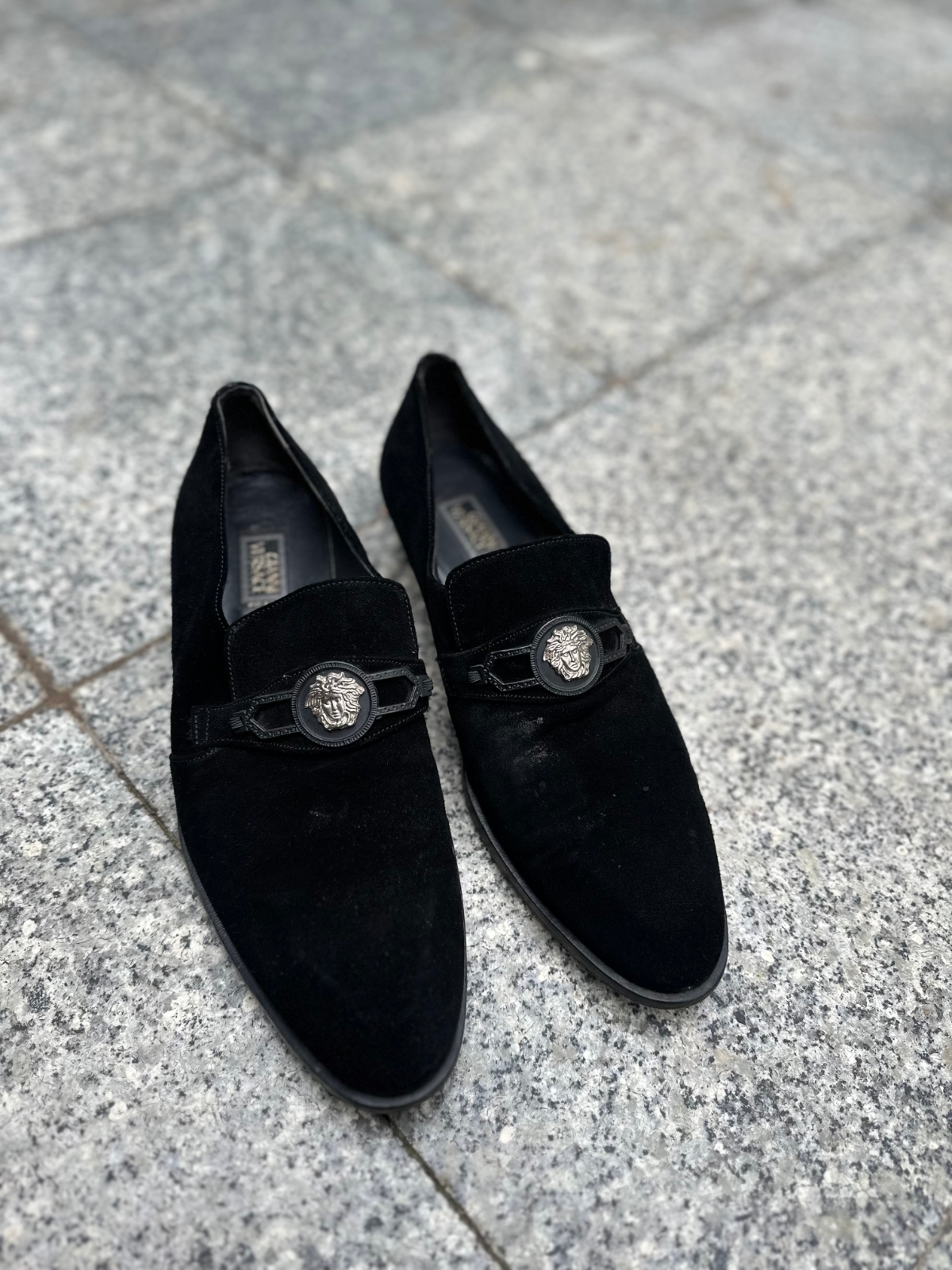 靴 GIANNI VERSACE leather shoes loafer 43 $849.00 !! VERSACE MEN ICONIC WHITE PEBBLED LEATHER LOAFERS