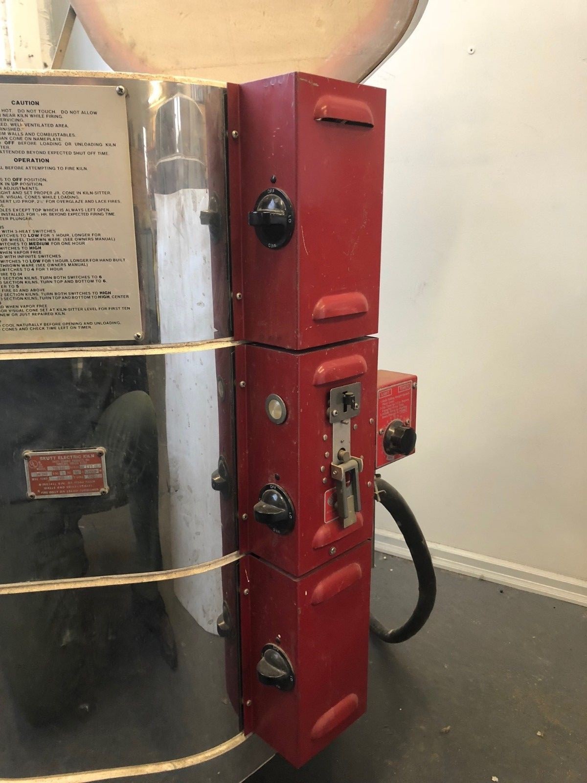 Skutt 220 Electric Kiln Model 235/240 w/ Two Blank Rings Ceramics Pottery