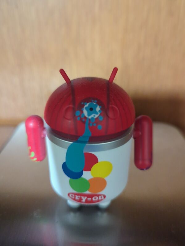 Android Mini Collectible - Series 3 - Cry-On by MAD,