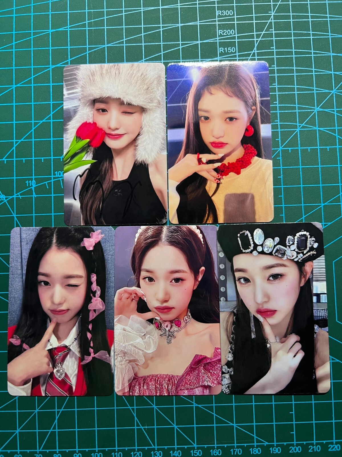 IVE リズ LOVEDIVE mokket トレカ