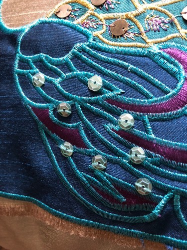 NWOT Thro by Marlo Lorenz 4183 Fancy Peacock 12 x 20 Inch Pillow Multicolor