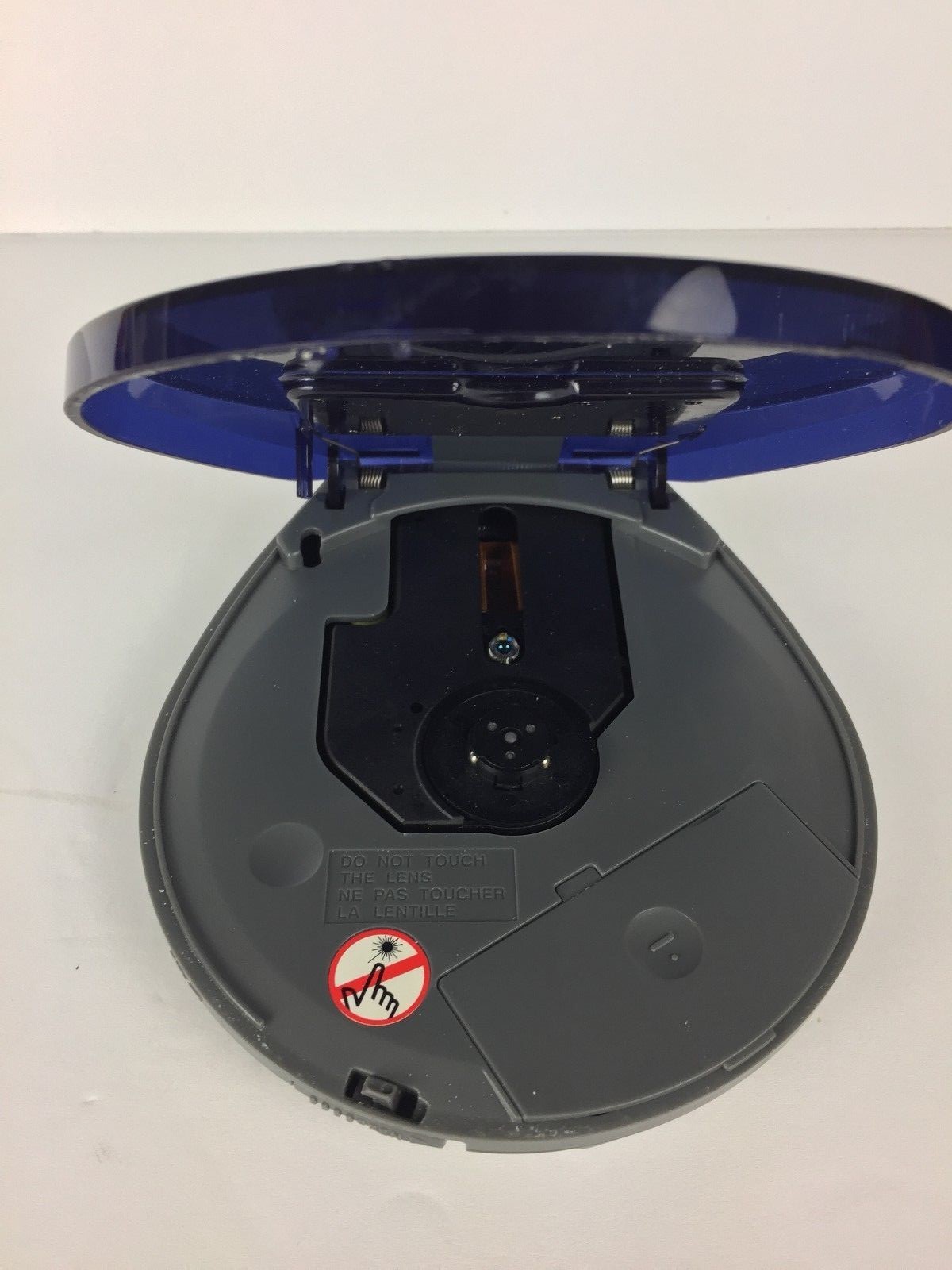 Magnavox Portable CD Player 45 ESP Jogproof Anti-Skip MPC220SL