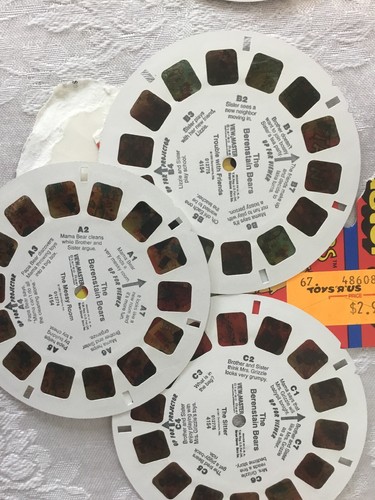 VTG 3D ViewMaster Viewer and Slides Lot Case Discovery Peter Pan, Bears B31