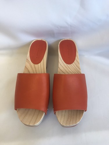 フェードラ トップ Zara Woman Studded Platform Clog Mule Open Toe Orange Sandal