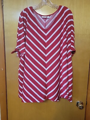2X Croft & Barrow Chevron Stripe V Neck  W Tie Sleeve