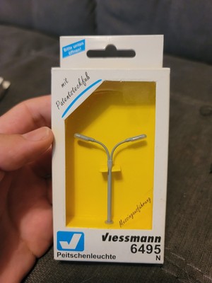 Viessmann #6495 N Scale Double Sided Highway Light Post New See Pics As-Is PP