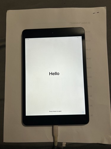 Apple iPad mini 4 64GB, Wi-Fi + Cellular (Unlocked), 7.9in Apple iPad mini 4 64GB, Wi-Fi + Cellular (Unlocked), 7.9in