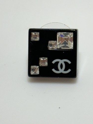 Vtg Chanel 05A Black Crystal Square CC Logo Earrings