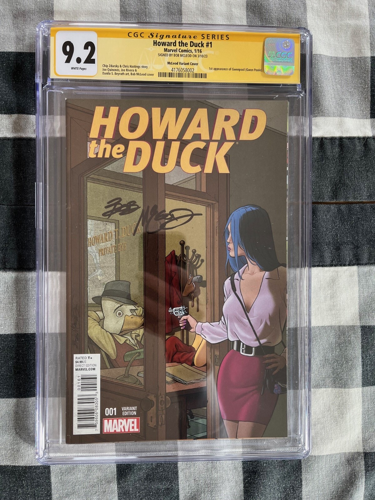 Howard the Duck #1 CGC 9.2 SS 1:25 Variant Bob McLeod 1st