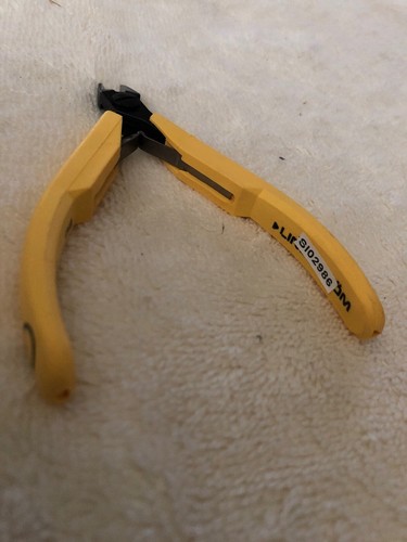 LINDSTROM 8141 DIAGONAL CUTTING NIPPER FLUSH CUT PRECISION WIRE CUTTER
