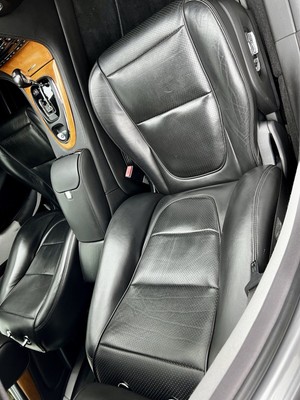 image 4 of interior