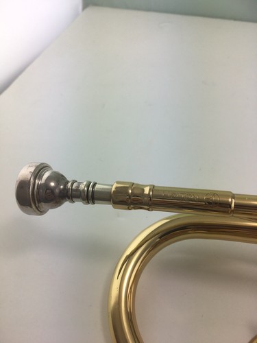 Cornet Used Holton C602 with Mouthpiece And Original Casr
