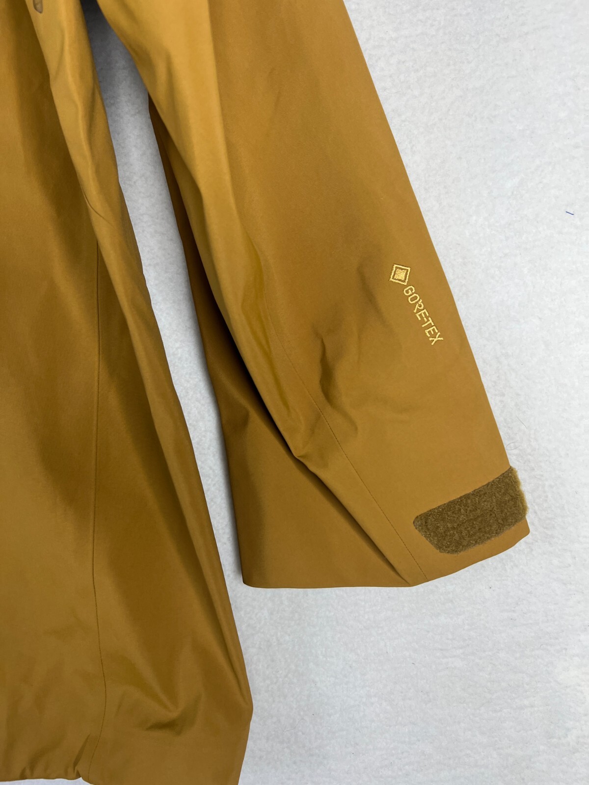 Pre-owned Arc'teryx Sentinel Relaxed Jacket Women's Size Small Yukon Gold Goretex Ski