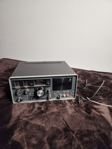 Yaesu Musen FRG-7 Shortwave Communications Receiver