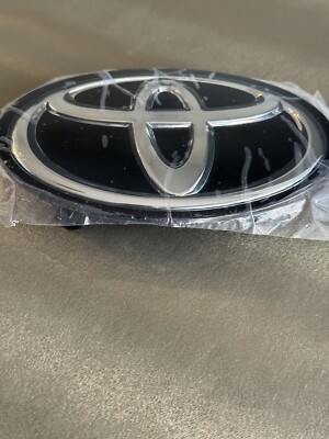 2020 -2021- 2022 Toyota C-HR Front Grille Emblem Logo Radar OEM 90975-T2031