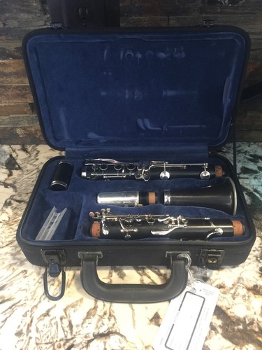 Clarinet Accent CL722W- Student