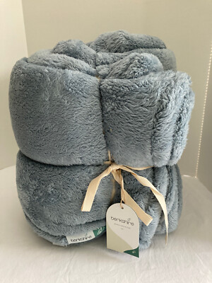 Berkshire Extra-Fluffy Recycled Blanket, Polar Blue, Full/Queen 94'' X 90'' NWT
