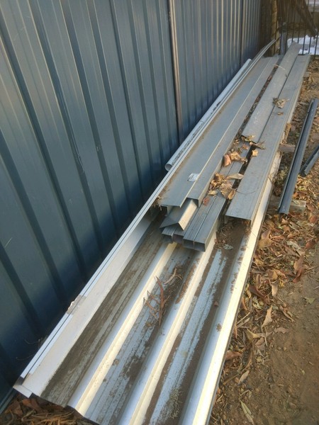 Make An Offer Stratco Frontier Freestanding Carport Building