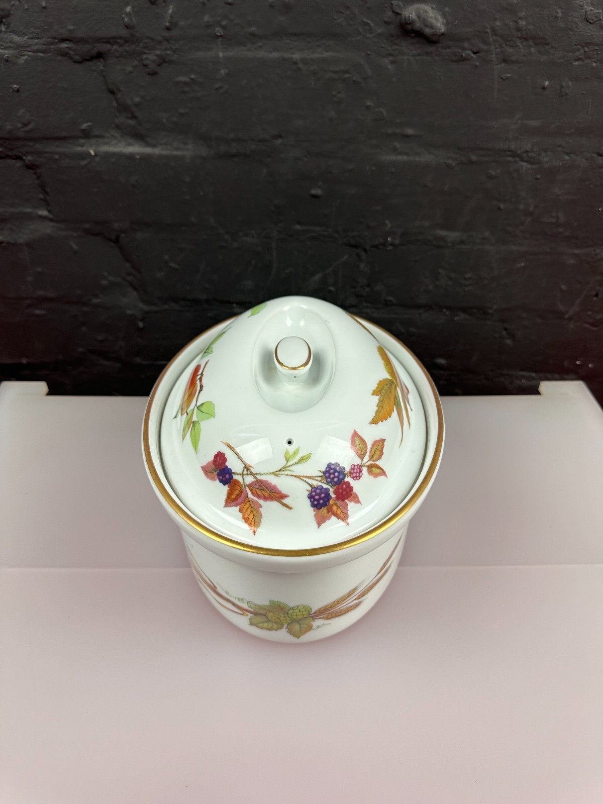 Deep Oval Casserole Dish Royal Worcester Evesham Gold 26.5 cm x 19.5 cm x 10.5
