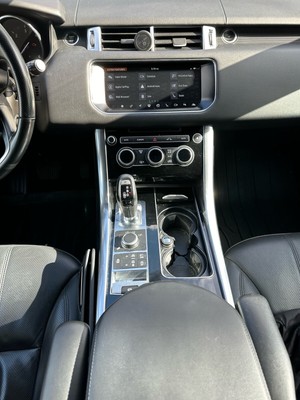 image 4 of interior