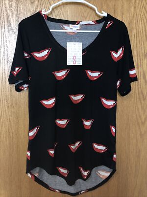 NWT Lularoe Size Small Multicolor Halloween Vampire Lips Iris Shirt Top New